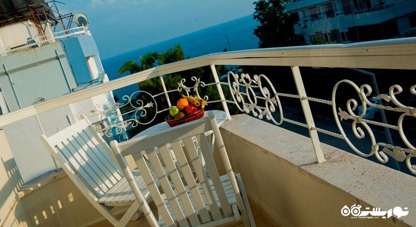 نمای بالکن اتاق های هتل